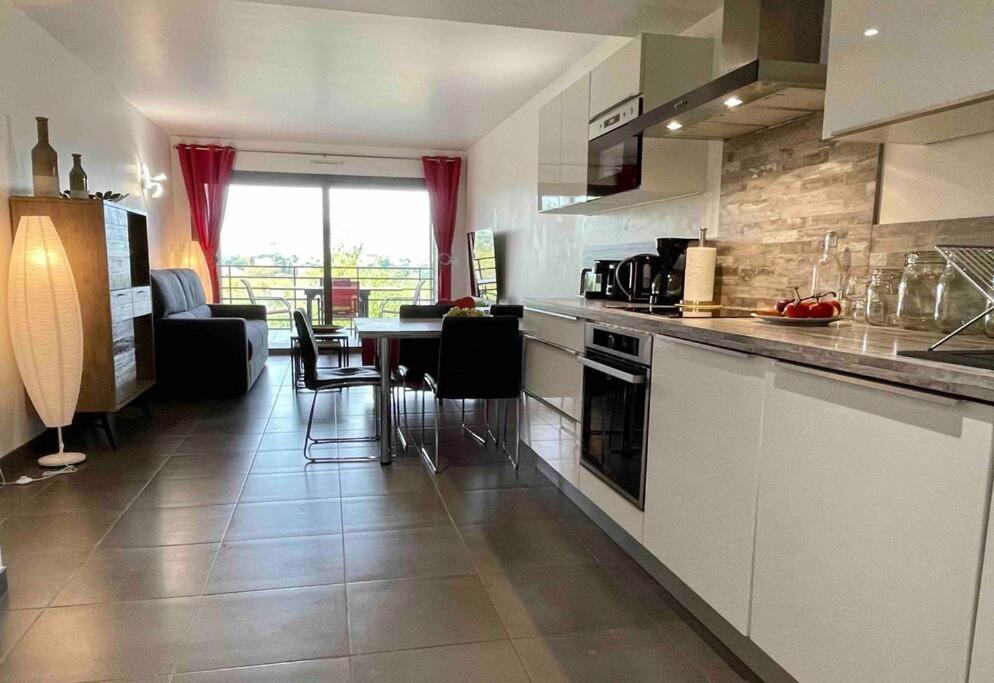 Superbe Appartement, Piscine, Vue Mer Et Montagnes アンティーブ エクステリア 写真