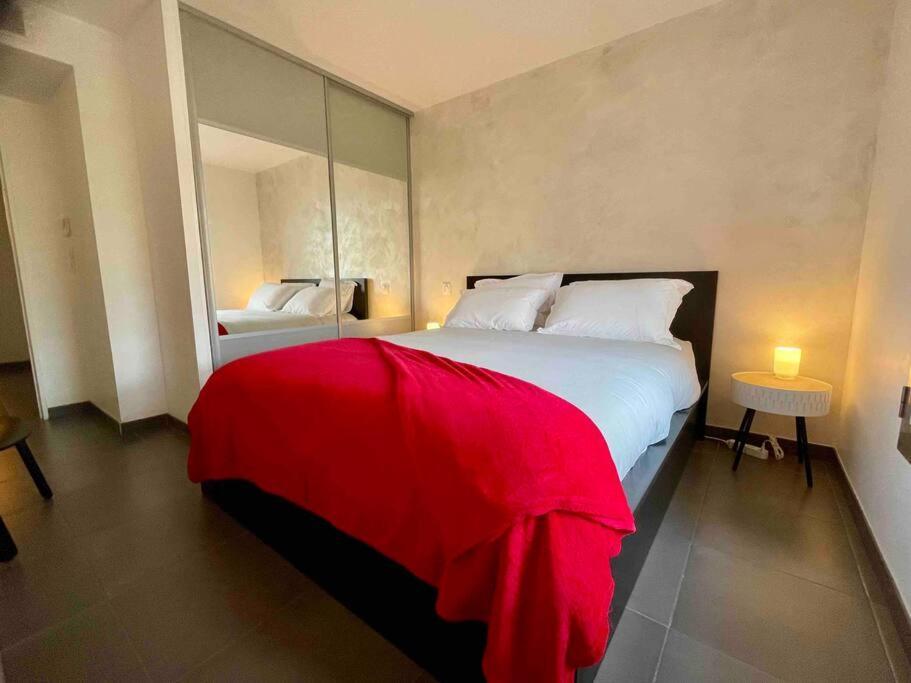Superbe Appartement, Piscine, Vue Mer Et Montagnes アンティーブ エクステリア 写真