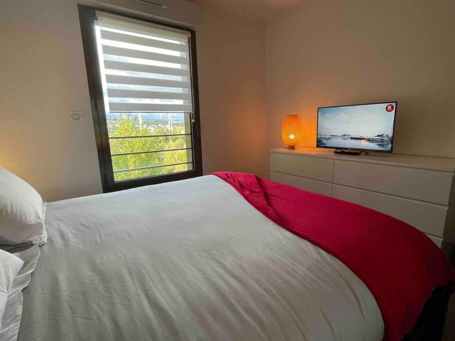 Superbe Appartement, Piscine, Vue Mer Et Montagnes アンティーブ エクステリア 写真