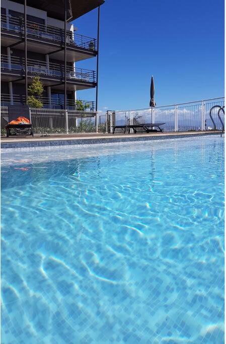 Superbe Appartement, Piscine, Vue Mer Et Montagnes アンティーブ エクステリア 写真